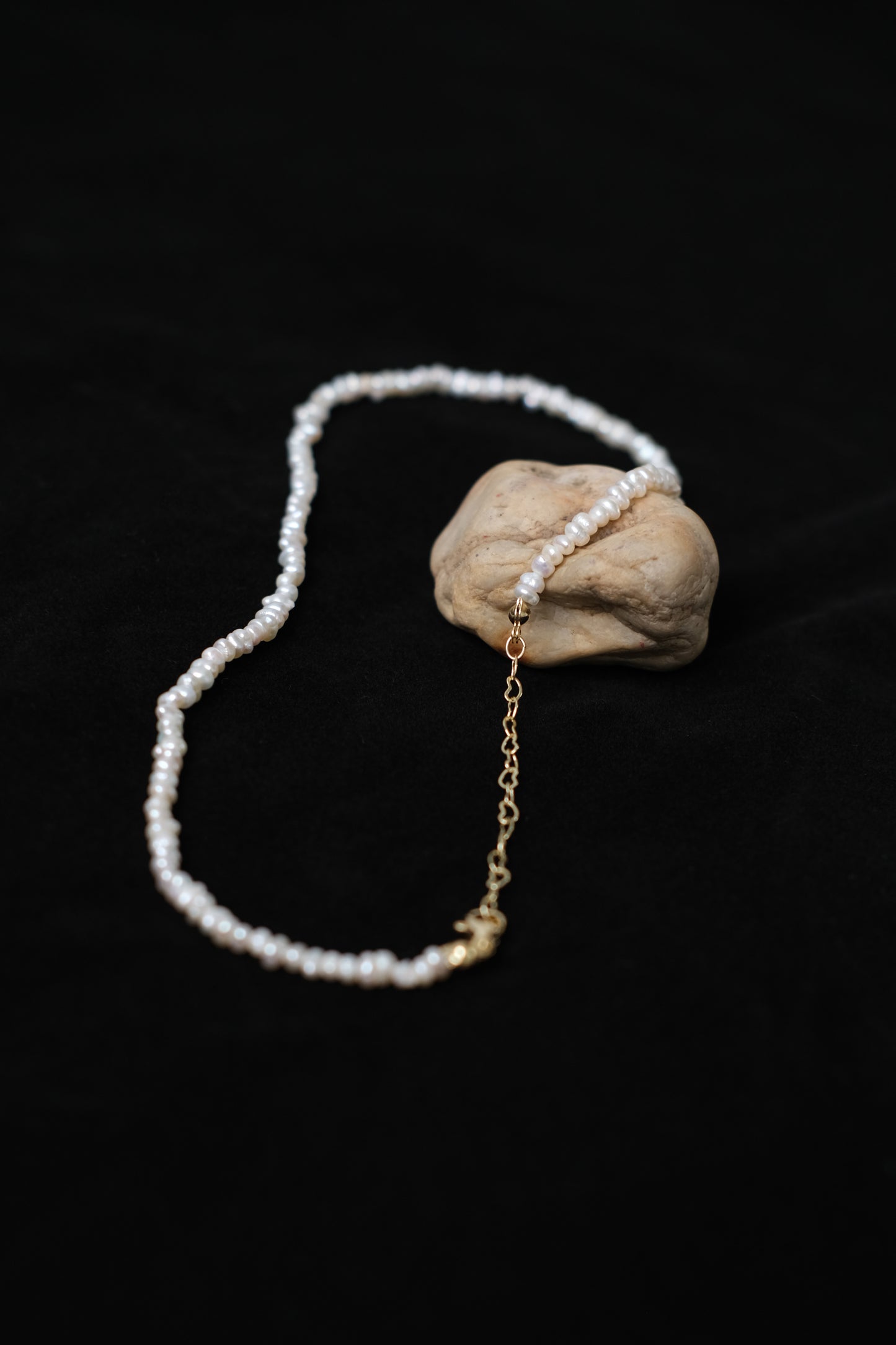 Ἀφροδίτη pearl necklace