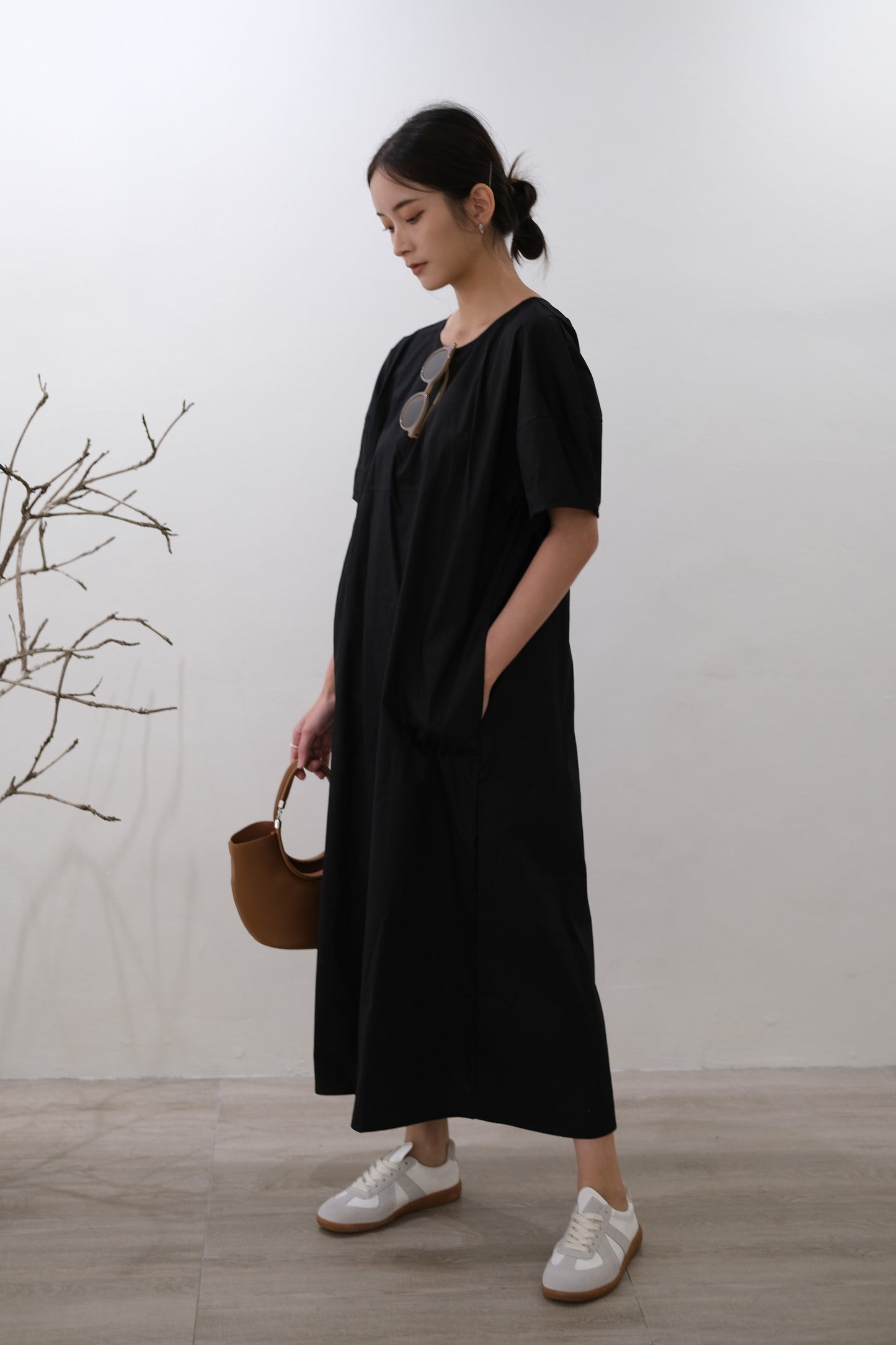 Solid puff sleeve long skirt in classic black