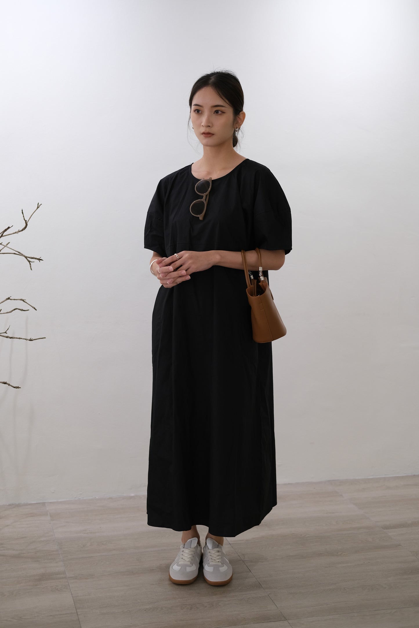 Solid puff sleeve long skirt in classic black