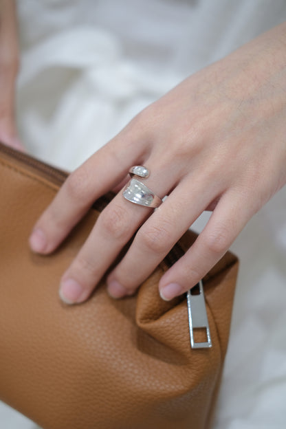 Glossy Minimalist Irregular Ring