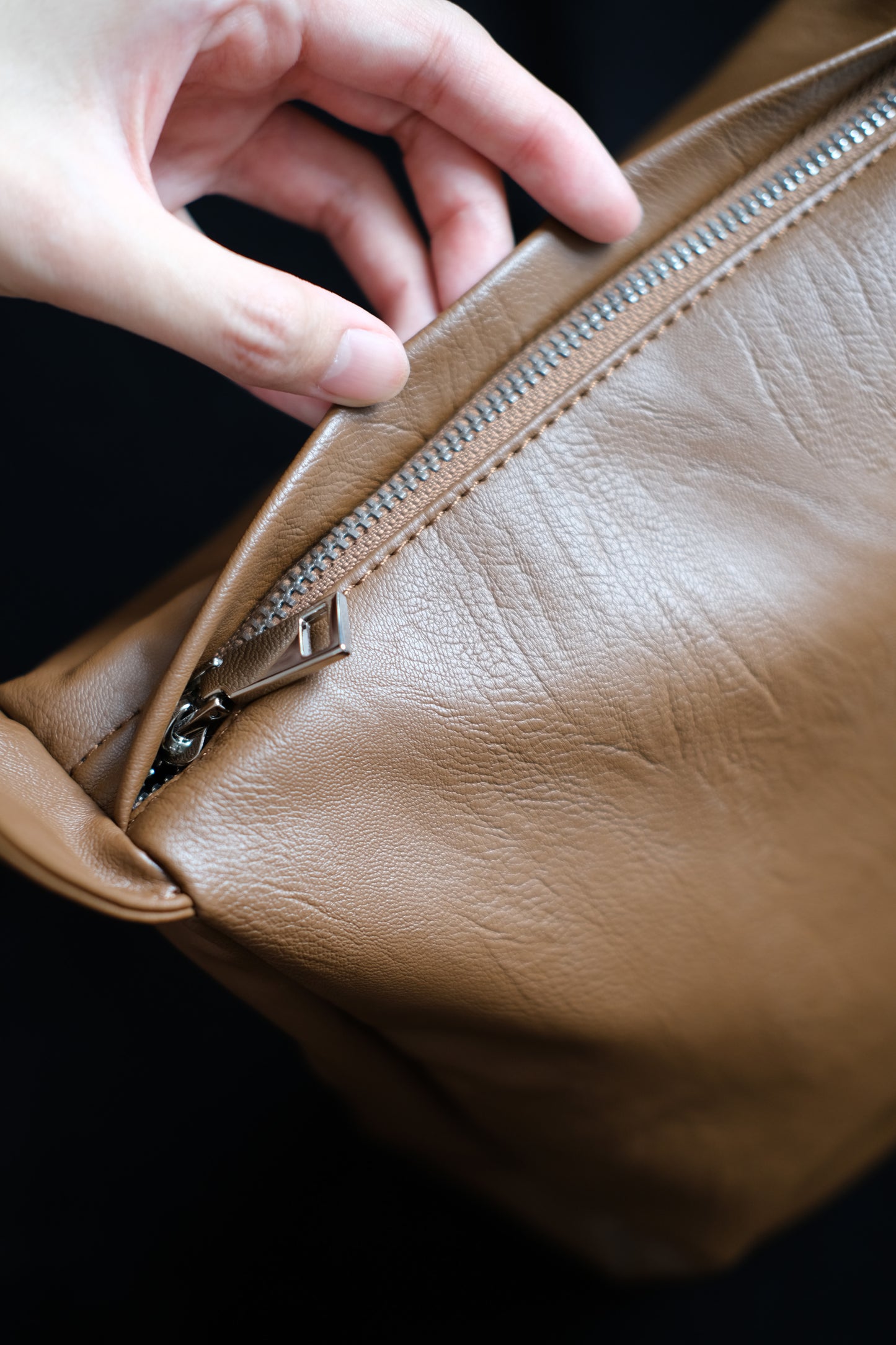 Premium soft leather shoulder bag in brown