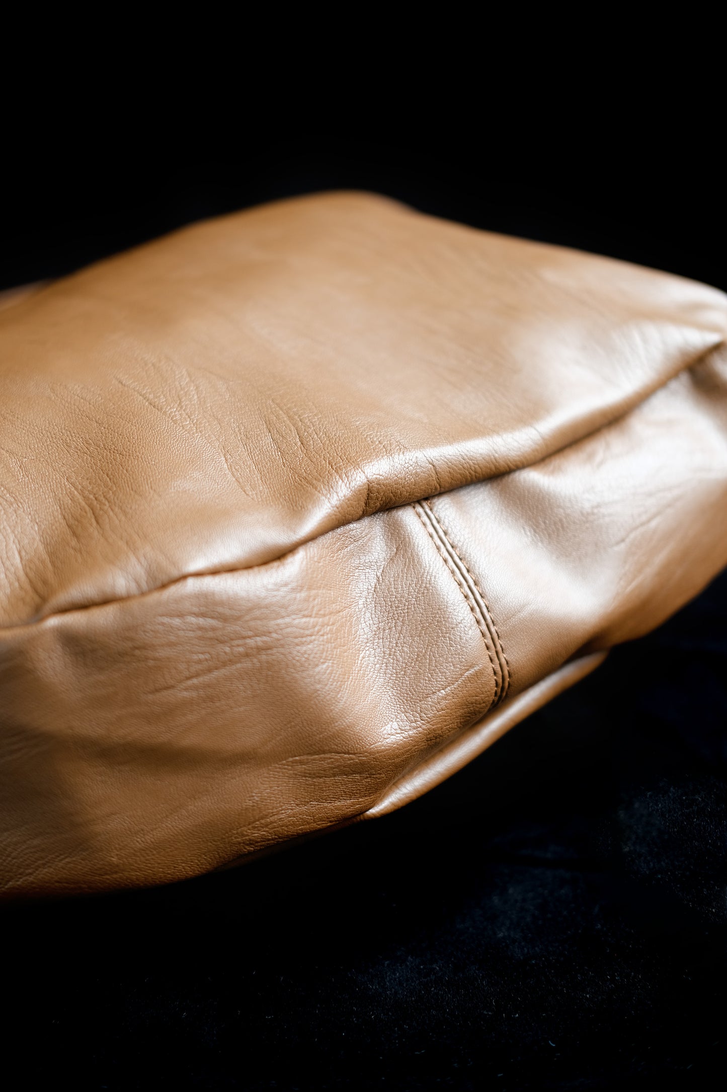 Premium soft leather shoulder bag in brown