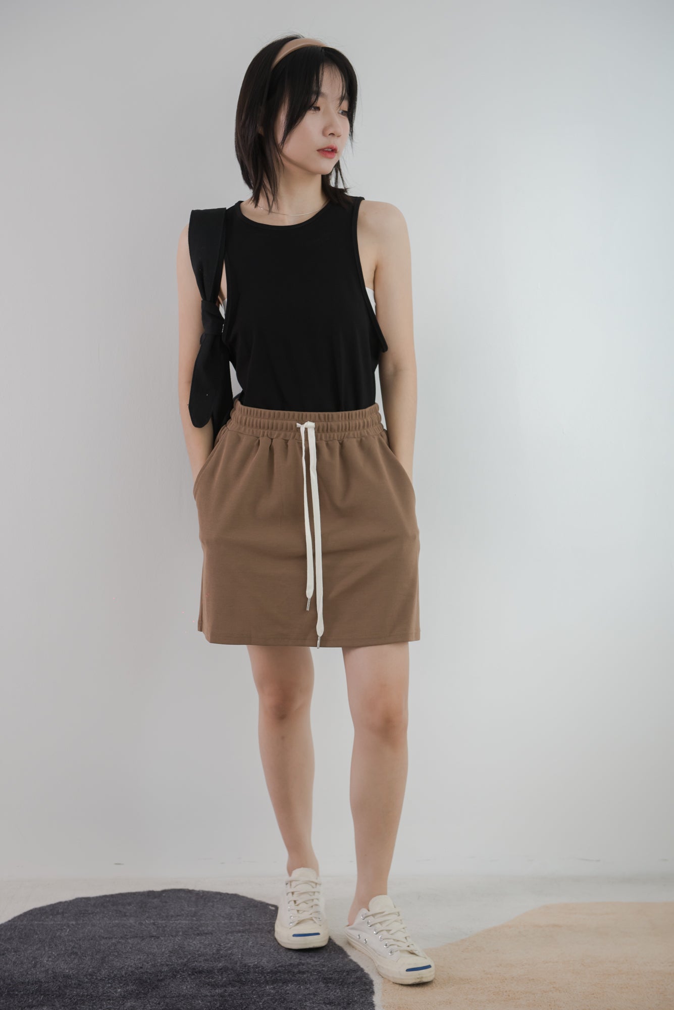 Drawstring design sense a-line short skirt in coffee