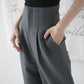 다크 그레이 컬러의 하이웨이스트 와이드 레그 팬츠 