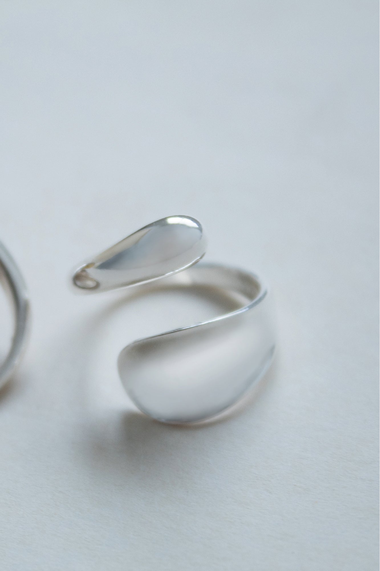 Glossy minimalist irregular ring
